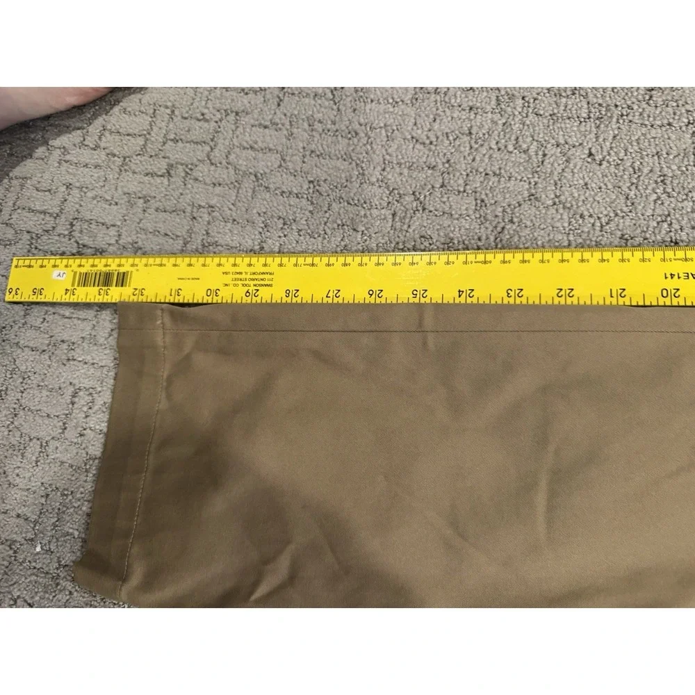 Banana Repubic 35/32 Rapid Movement Chino NWT. Brown (T)